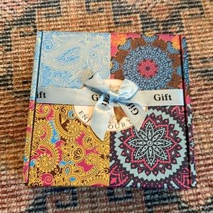 Gift set- 4 candles - *NEW IN BOX